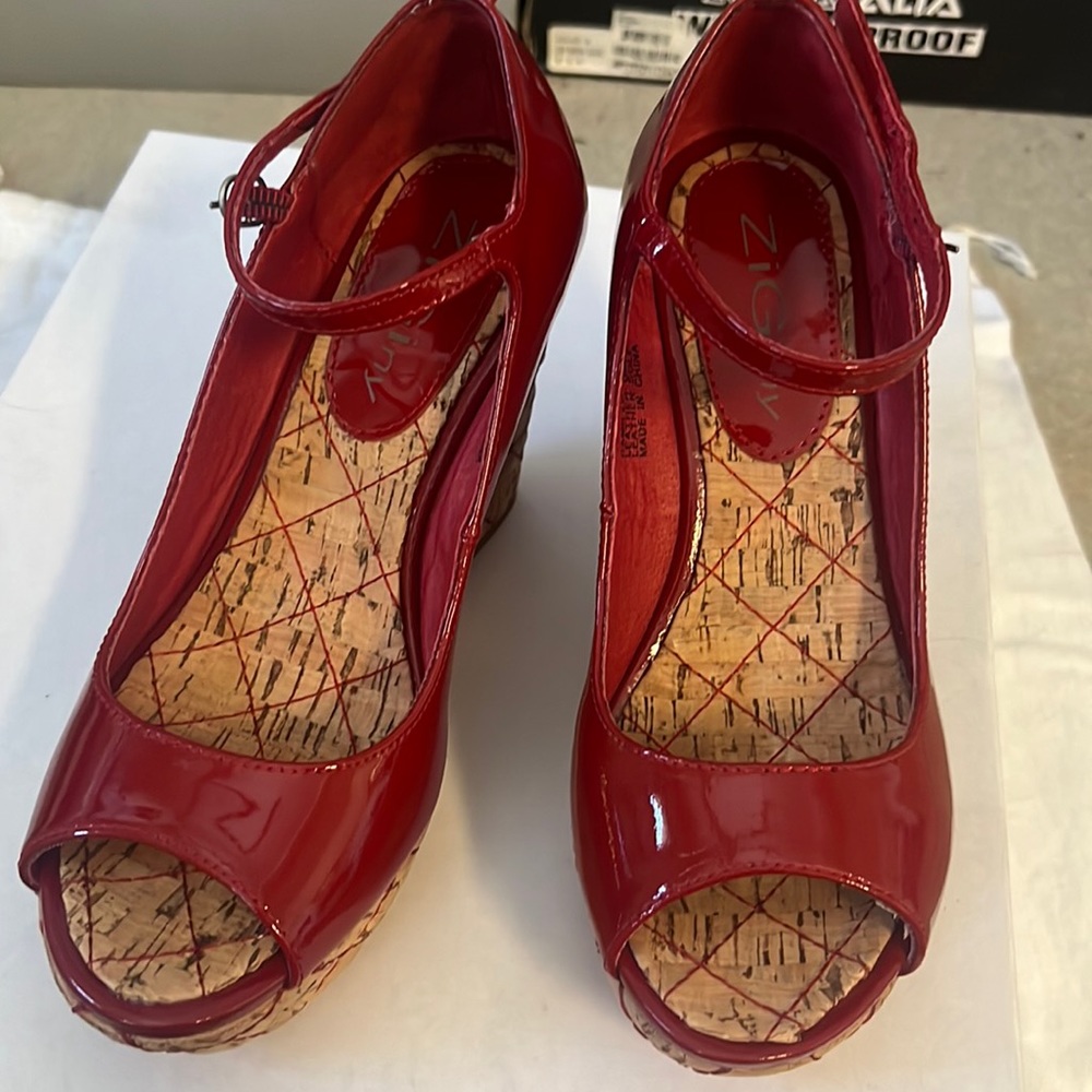 ZiGiny camille red sandal